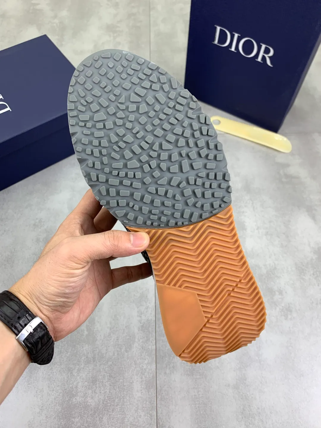 Men's Men's Shoes💰P440💰[New Style]🆘[Dior] 2025 Dior Original Lace-up Low-top Men's Shoes Classic casual shoes 🔥This model is the official classic model with high quality and made by famous original designers. It is made of high-quality cowhide with original materials➕comfortable and breathable mesh lining➕pigskin insole. The perfect last shape and generous and fashionable design have attracted many consumers and are suitable for drivers to drive🚗. What you want is the best quality in the market. Color: 4️⃣Color Code number: 38--44 (45 customized)
